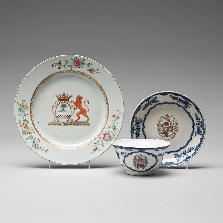 A famille rose aromorial dinner plate and a cup with stand, Qing dynasty, Qianlong (1736-95).