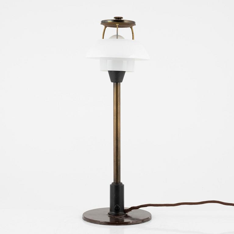 Poul Henningsen, a 3½ - 2½ table light, Louis Poulsen, Denmark, 1940's/50's.