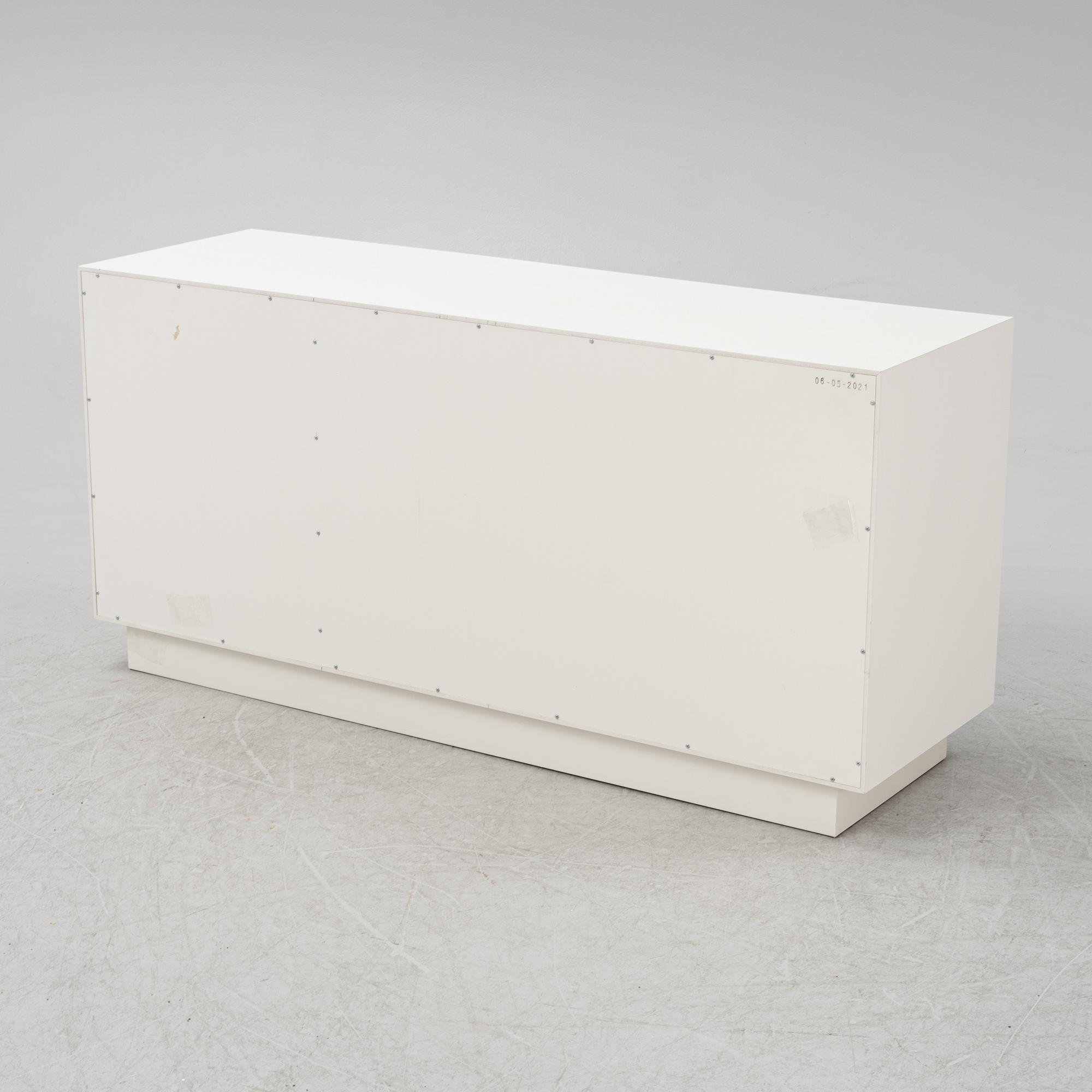 Sideboard, Line art, Englesson, samtida.