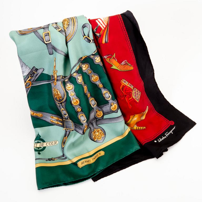 Hermès samt Salvatore  Ferragamo, 2 st scarfsar, 1900-talets andra hälft.