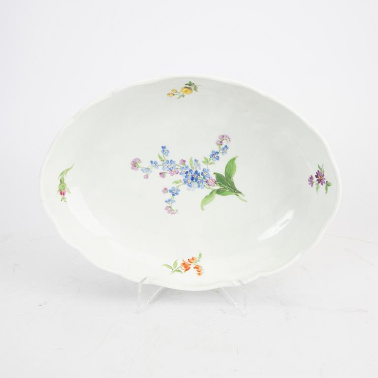 A set of three Meissen poreclain plates and bowl early 1900s.