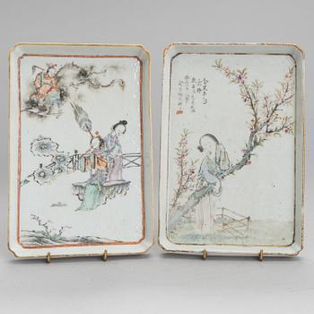 Two early 20th century Chinese porcelain plaques/trays.