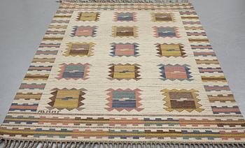 Märta Måås-Fjetterström, matto, "Ljusa plador", flat weave, ca 262 x 161-162,5 cm, signed AB MMF.