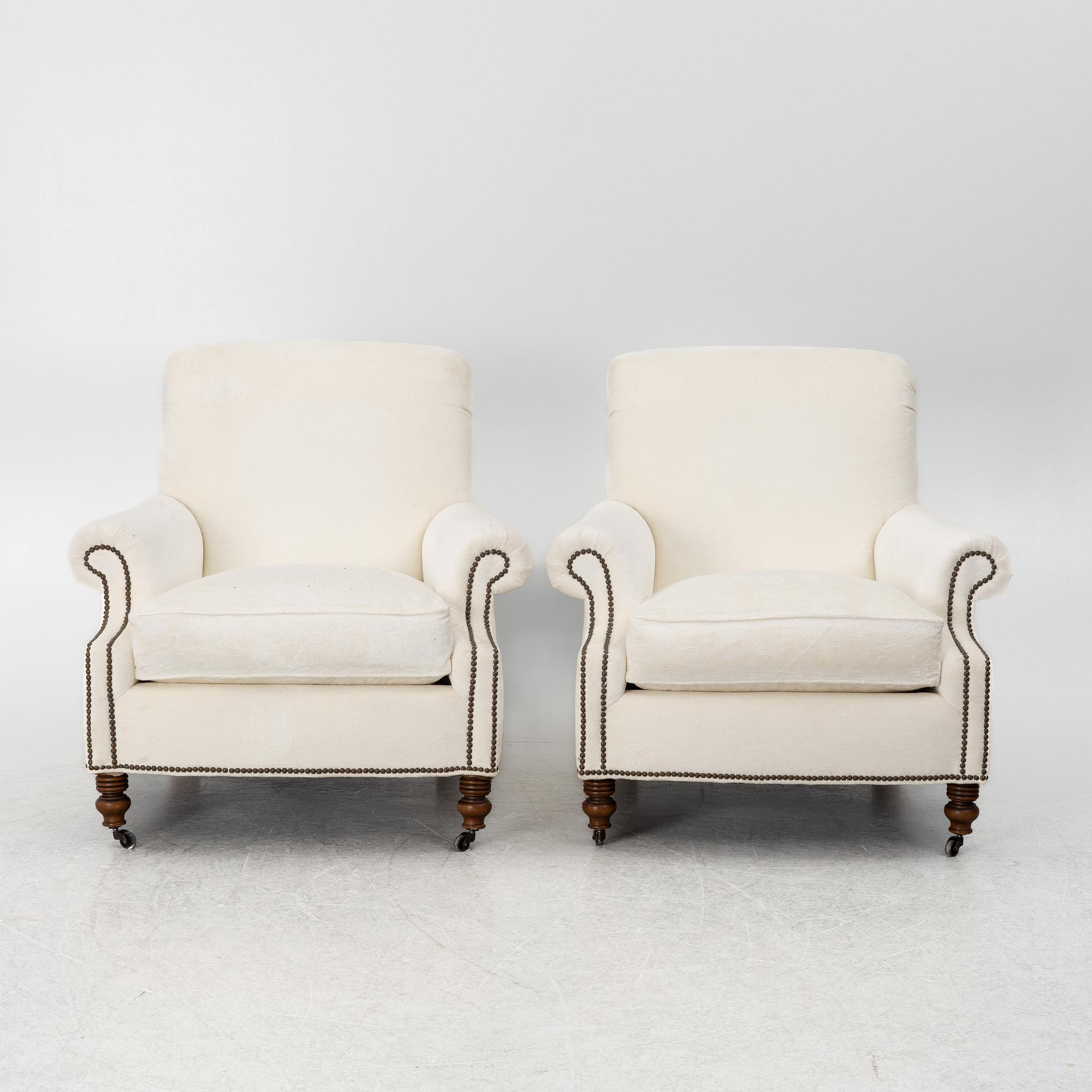 A pair of lounge chairs, Ralph Lauren Home. USA, contemporary.