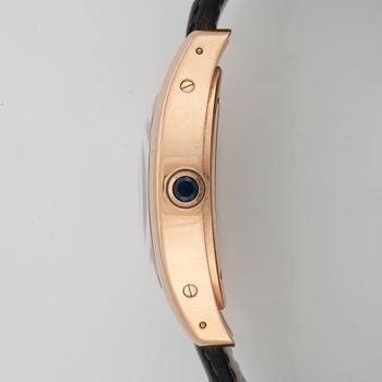 A Cartier, Tortue XL Monopusher. Manual winding. Case and clasp in 18K gold. Ref no: W1547451. Serial no: 186.