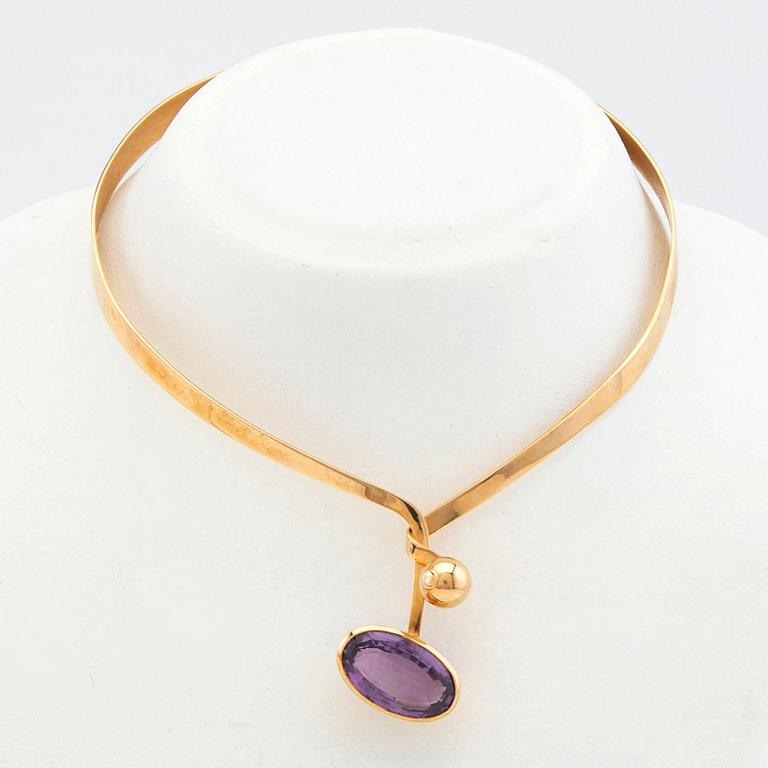 Necklace, 18K with amethyst.
