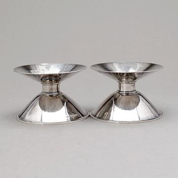 LJUSSTAKAR, ett par, silver, Hugo Strömdahl, Stockholm, 1952. Vikt ca 288g.