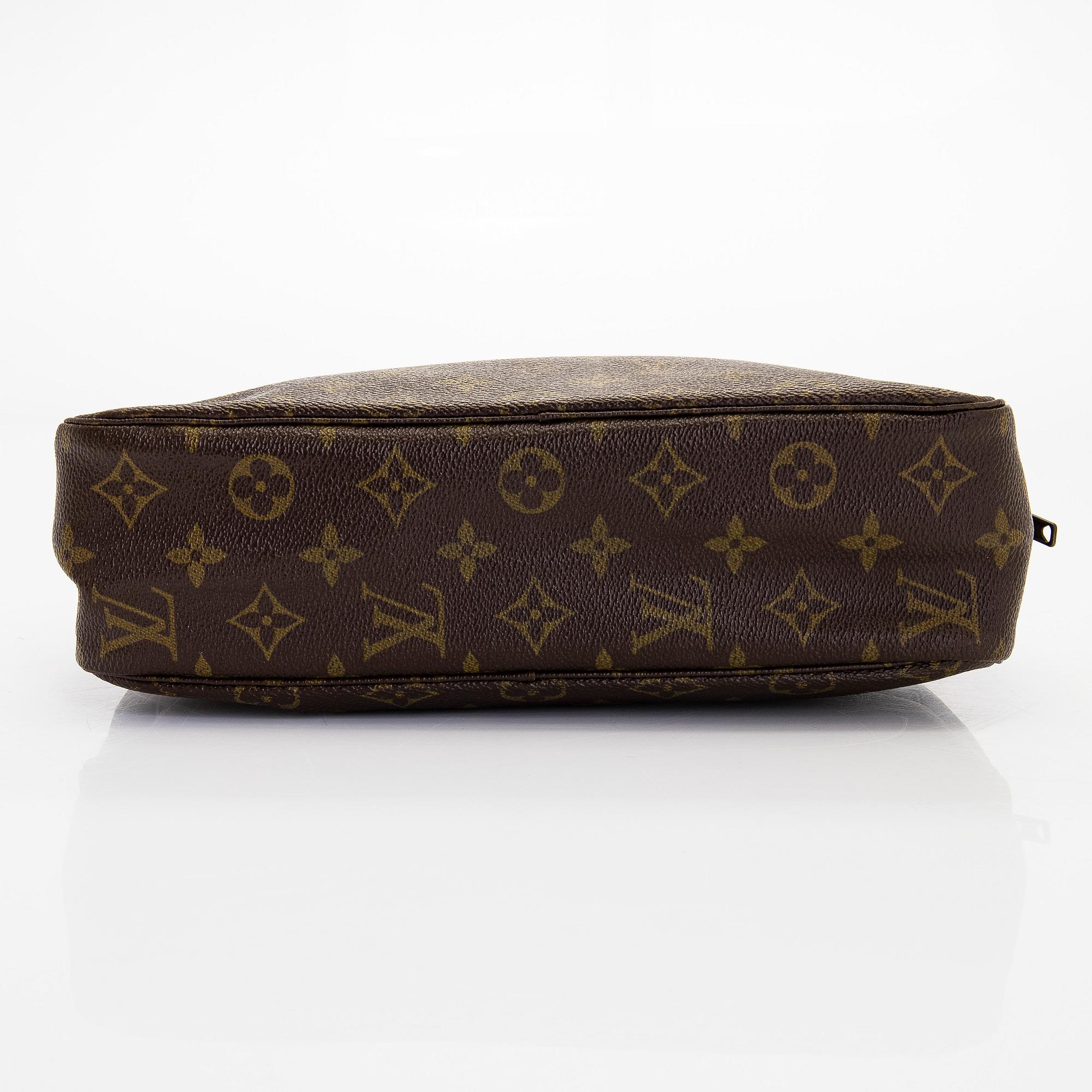 Louis Vuitton, a “Trousse Toilette 28” toiletry bag, vintage.