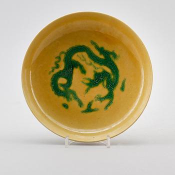 SKÅLFAT, porslin, Kina, med  Kangxi sex karaktärers märke, 1900-tal.