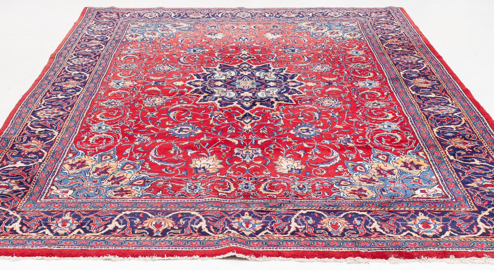 A Sarouk carpet, circa 360 x 262 cm.
