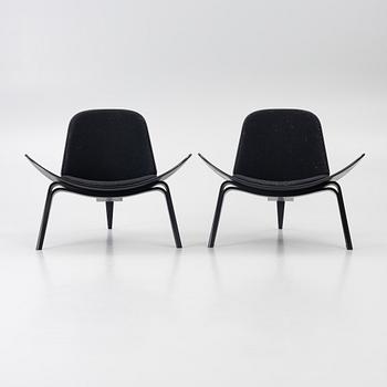 Hans J. Wegner, Fåtöljer, ett par, CH07, "Shell Chair", Carl Hansen, Danmark.