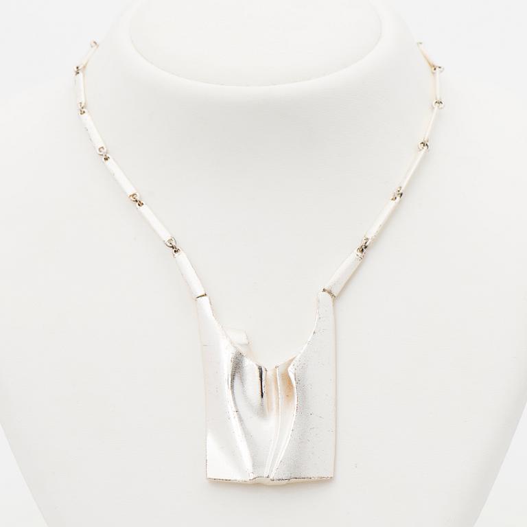 A BJÖRN WECKSTRÖM NECKLACE, "January", silver. Lapponia 1994.