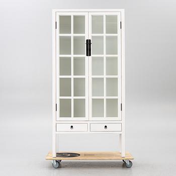 Contemporary display cabinet.