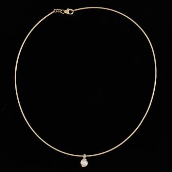 COLLIER, 18k guld med briljantslipad diamant ca 0,35 ct. Vikt ca 8,7 gram.