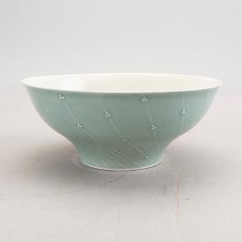 Aune Siimes, Skålar 2 st samt koppar med fat 2 st signerade Arabia 1900-talets andra hälft.