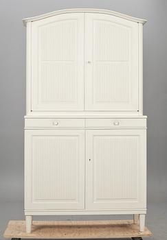 SKÅP. "Herrgården", Carl Malmsten för Bodafors. 1963.