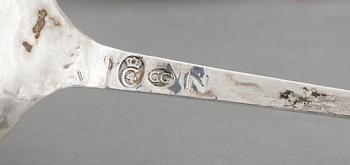 SKED med kulknopp, Conrad Gadd, Kristianstad 1750. Vikt 32 gram.