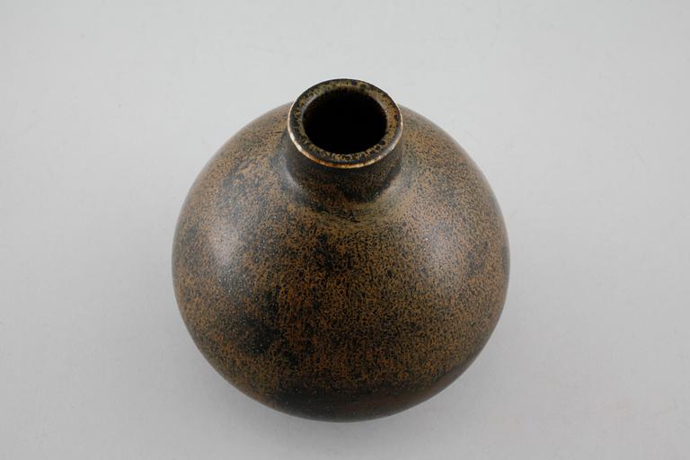 Unique stoneware vase by CARL-HARRY STÅLHANE, Rörstrand, signed and dated -63.