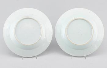 TALLRIKAR, 1 par, porslin, Kina, Qianlong 1736-1795.
