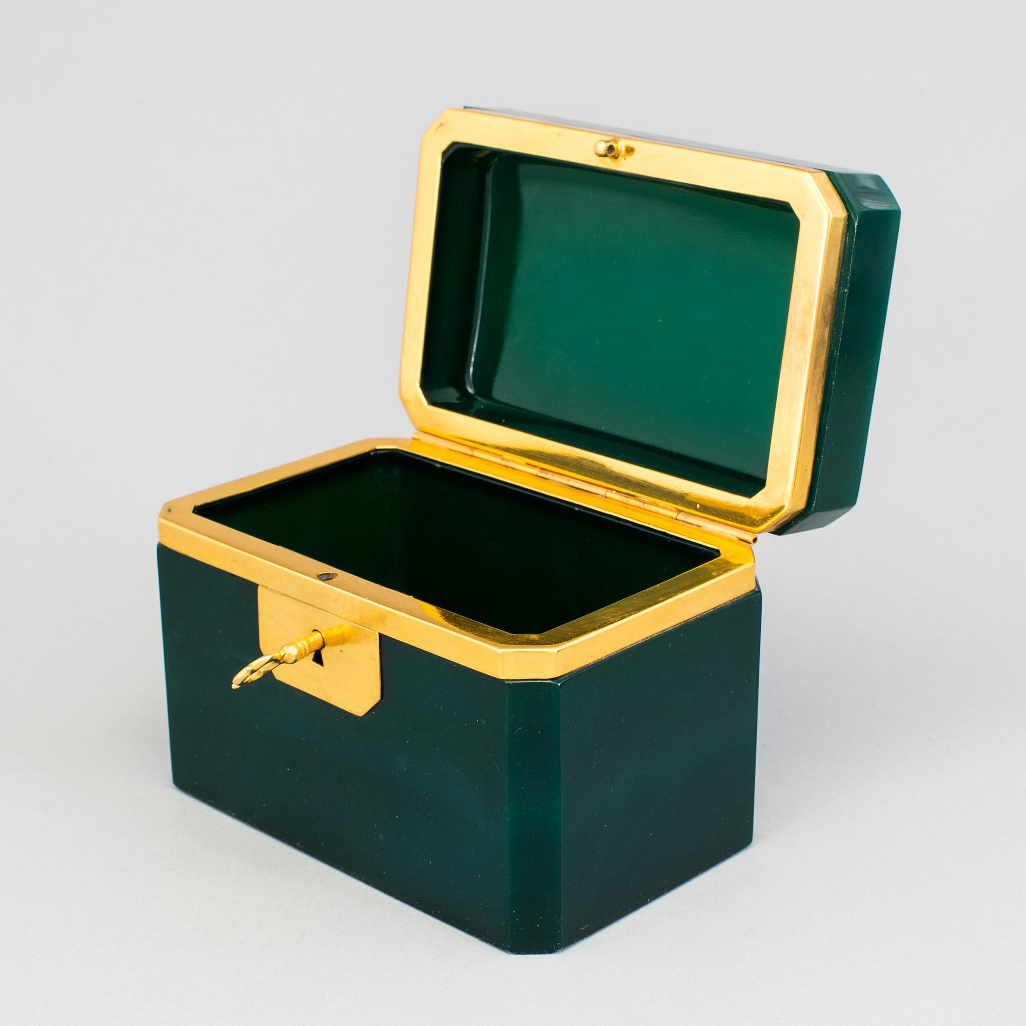 MURANO OPALINE FERRO ハイエナメル ハンドペイント 宝石箱 A MURANO GLASS BOX, Opaline Elli Ferro, Italy, Svenskt Tenn