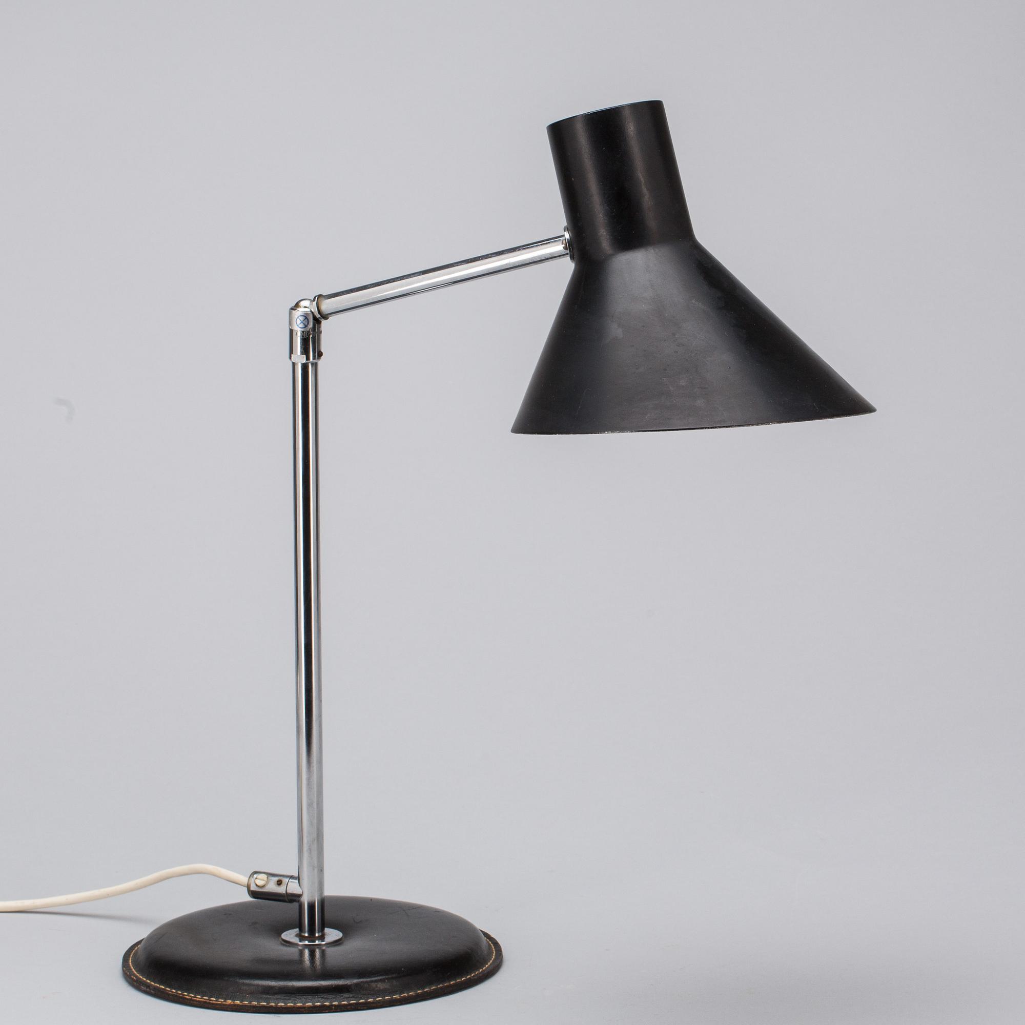 SKRIVBORDSLAMPA, Atelje Lyktan, Åhus. 1900-tal.