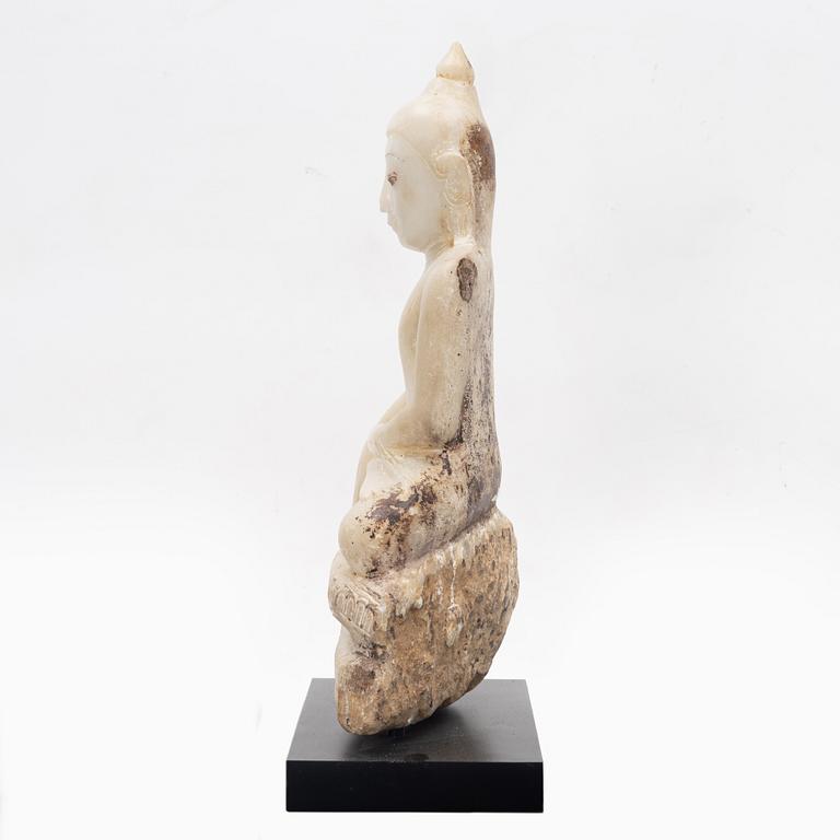 Buddha, alabaster, Burma/Myanmar, 1800-tal.