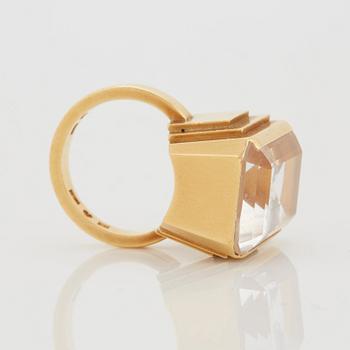 Wiwen Nilsson, an 18K gold ring with faceted rock crystal, Lund, Sweden 1974.