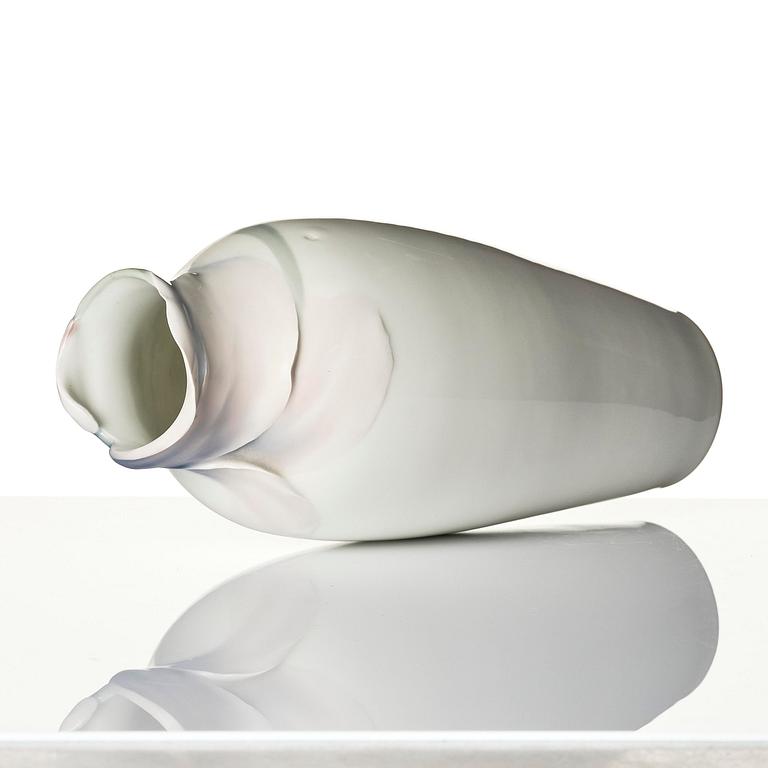 Algot Erikson, an Art Nouveau porcelain vase, Rörstrand, ca 1900.