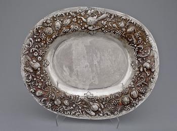 PRESENTERFAT, silver, barockstil, Sundberg Västerås 1928. Vikt ca 840 gram.