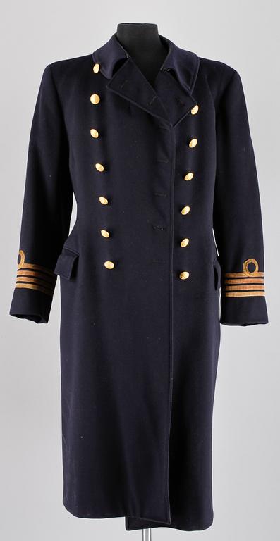 UNIFORM FÖR KOMMENDÖRSKAPTEN FÖR SVENSKA KUNGL. FLOTTAN, 12 delar, 1900-talets mitt/andrahälft.