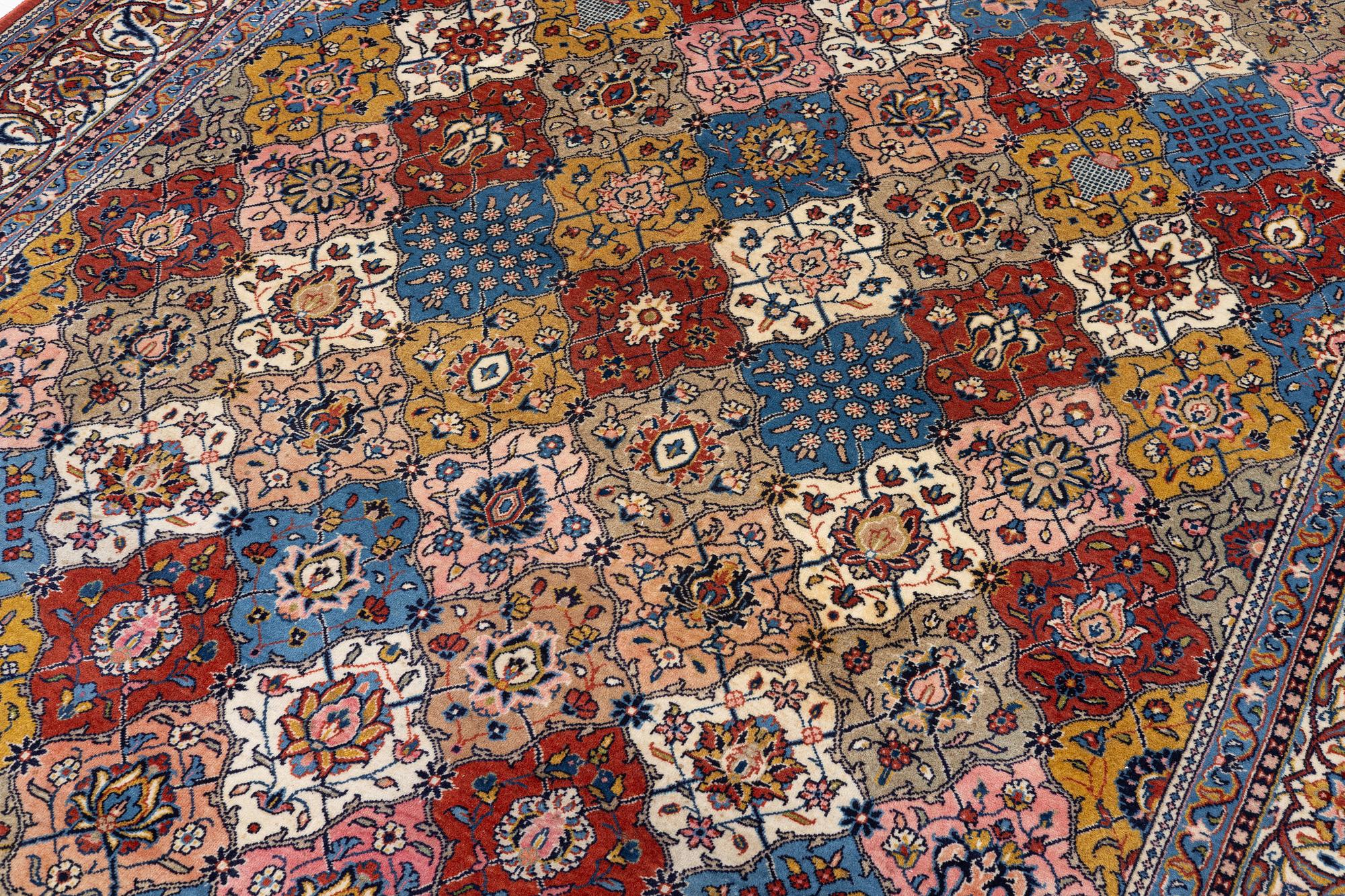 Rug, Sarough, 365 x 245 cm.