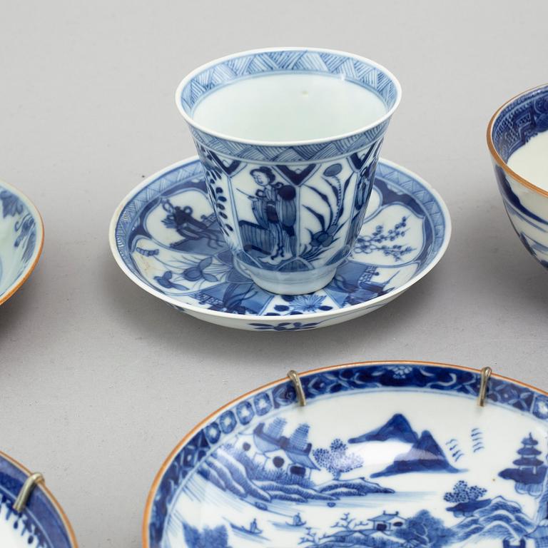 PORCELAIN, 13 pieces, China, 18th/19th century.
