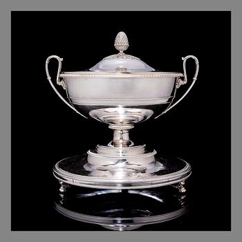 A SOUP TUREEN, silver, empire, 1821, Vienna. Weight 3,9 kg.