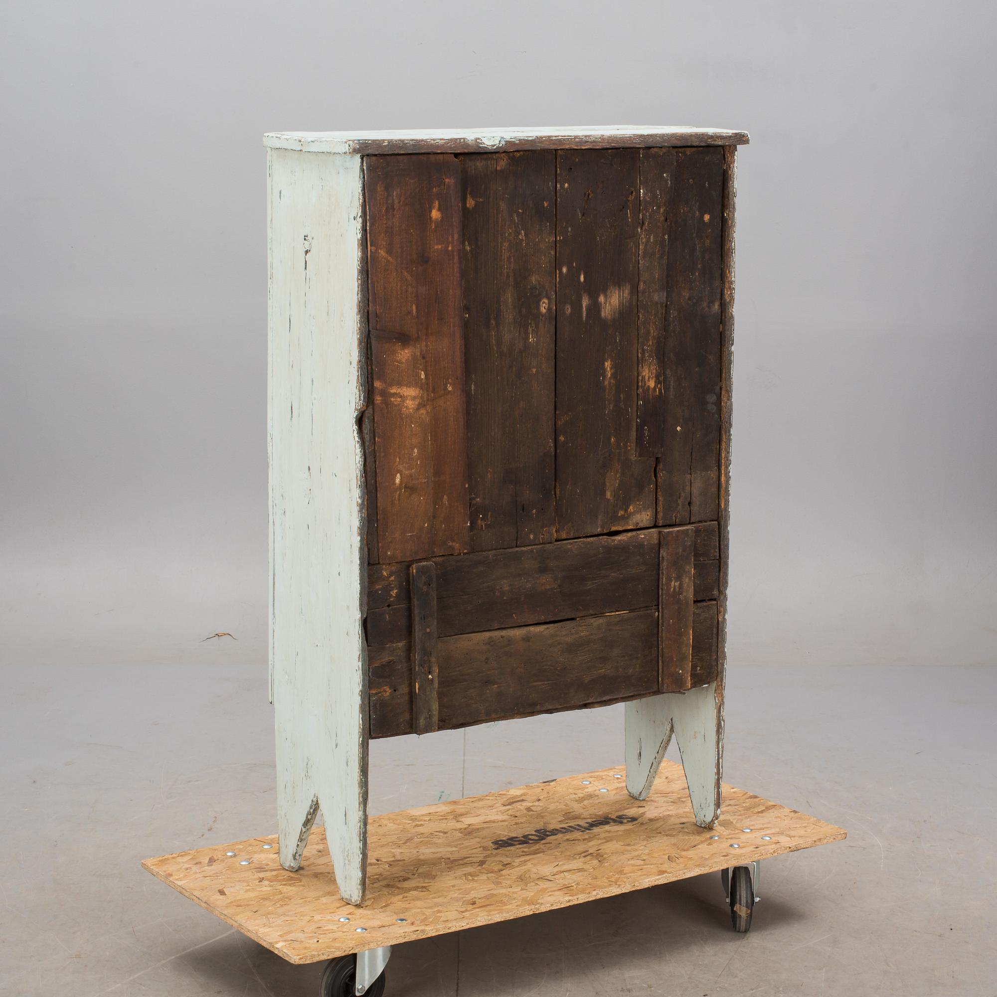 SKÅP, allmoge, sydeuropa. 1800-tal.