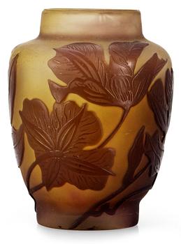 1235. An Emile Gallé Art Nouveau cameo glass vase, Nancy, France.