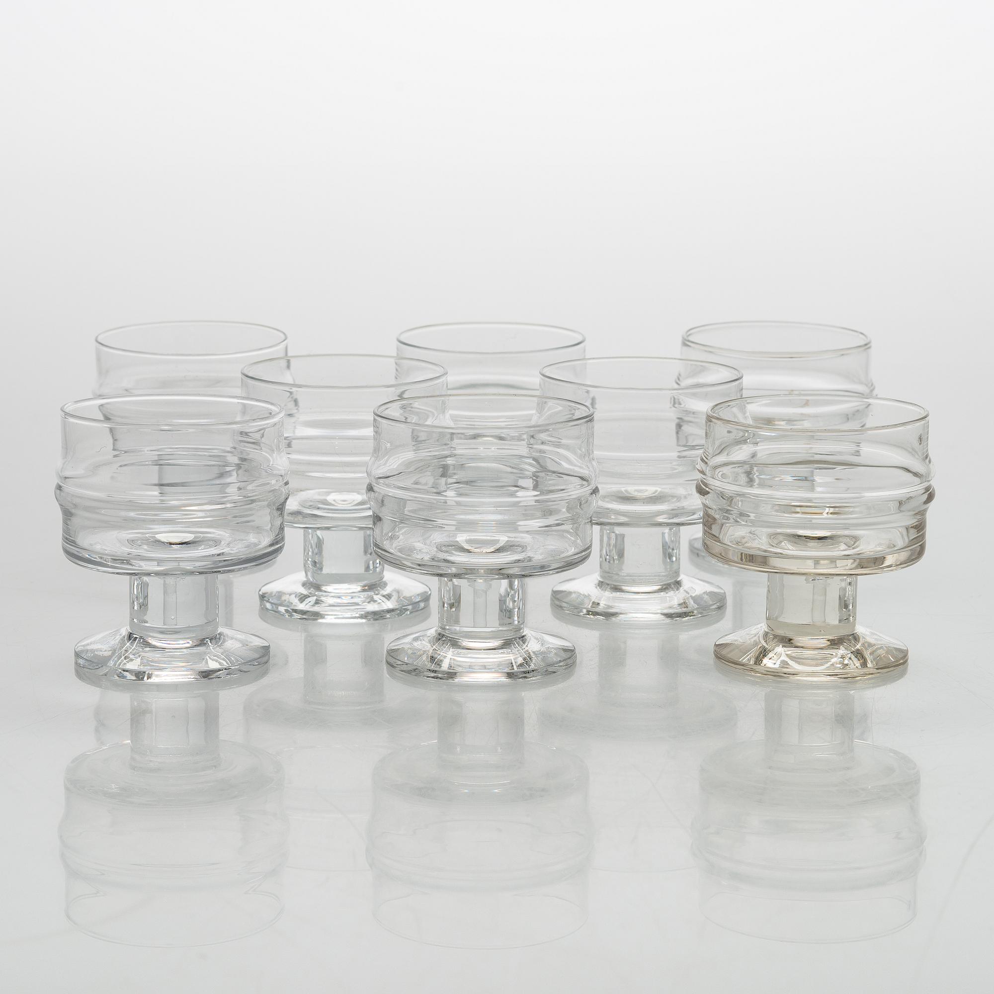 Timo Sarpaneva, set of 51 'Pisaranrengas' (Expanding rings) 2054 glasses for Iittala.