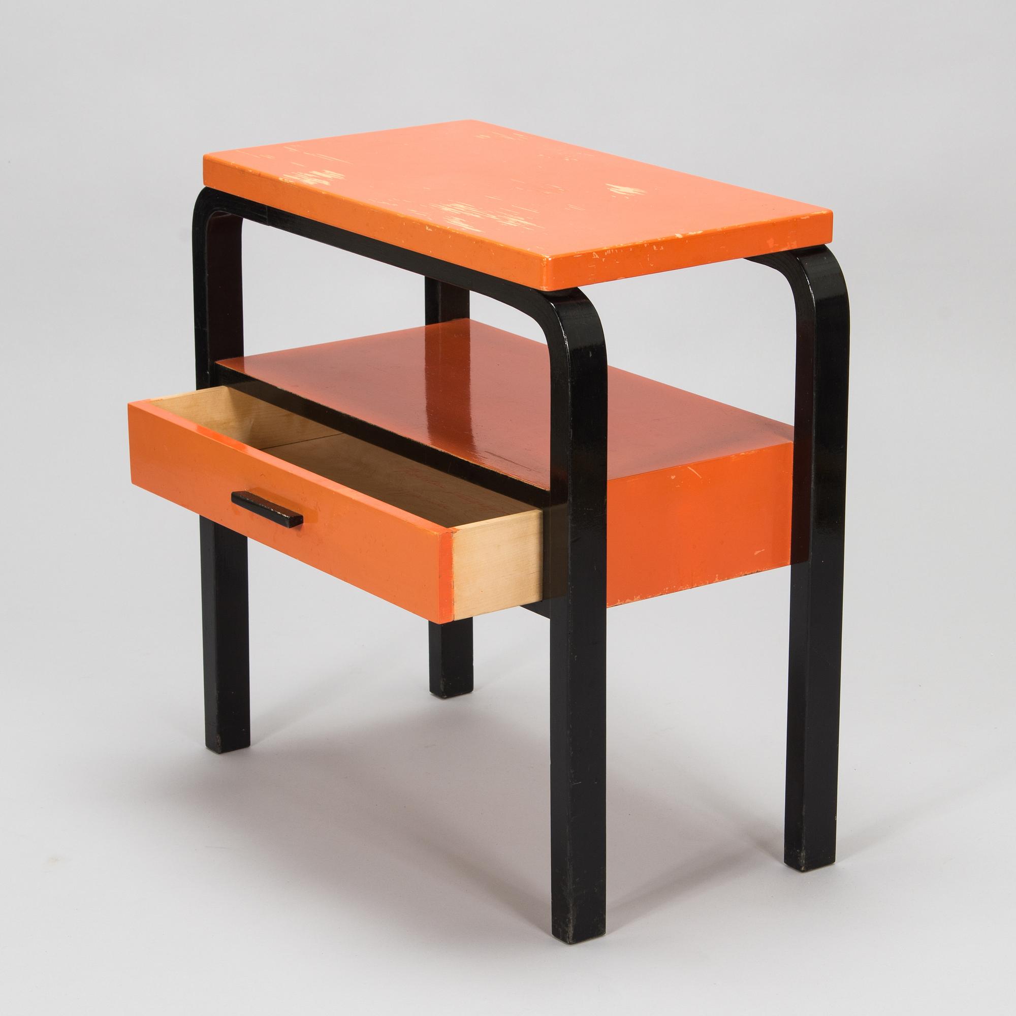 Alvar Aalto, a mid-20th century '87' table for O.Y. Huonekalu-ja Rakennustyötehdas A.B.