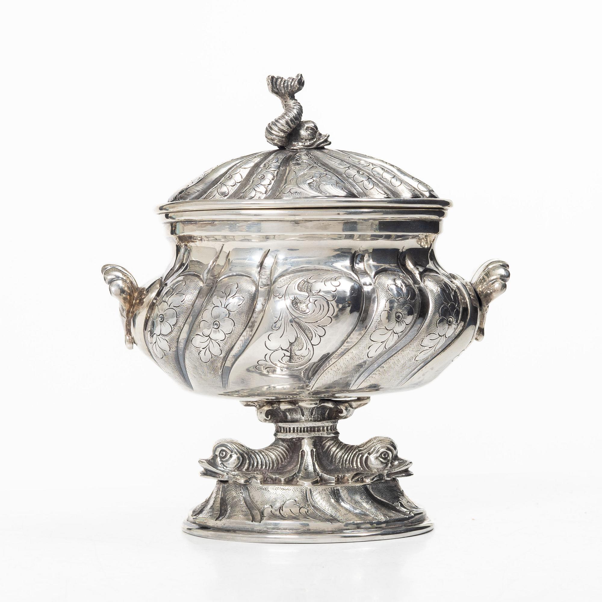 Empire-style sugar bowl on a foot, 20th century.