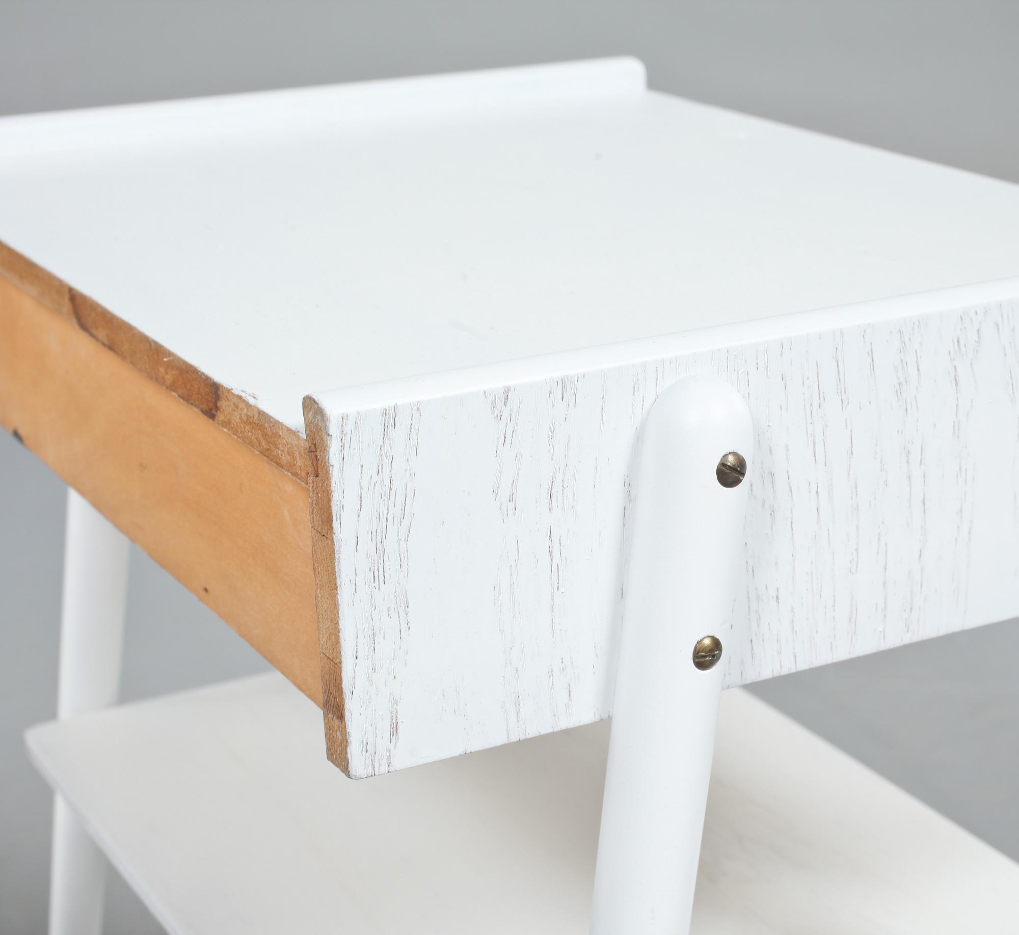 SÄNGBORD, ett par, 1900-talets andra hälft.