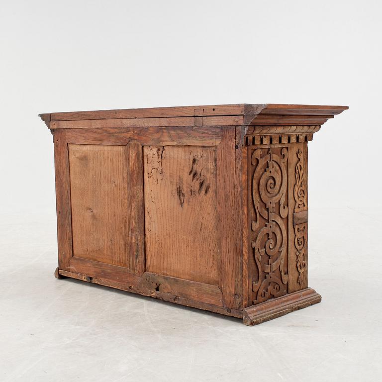 KABINETTSKÅP, barock, 1600/1700-tal.