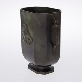 JUST ANDERSEN, MALJAKKO, patinoitua pronssia, GAB, 1930-luku.