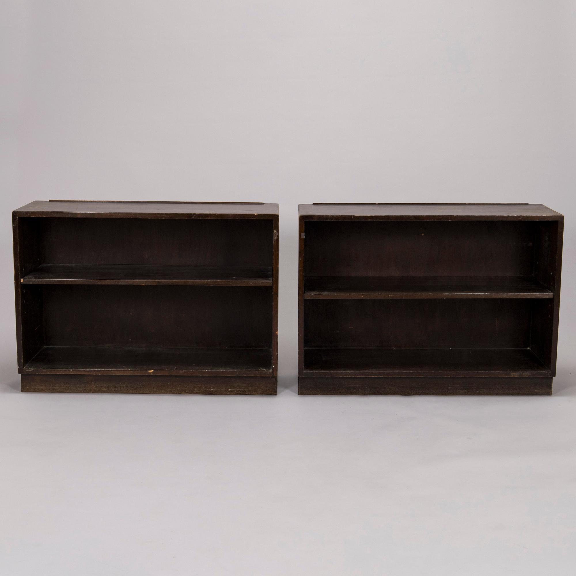 Aino Aalto, Two bookshelves for O.Y. Huonekalu- ja Rakennustyötehdas A.B.