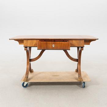 Drop-leaf table signed JA Åkerman's furniture factory Gothenburg Empire period 1810-20s.
