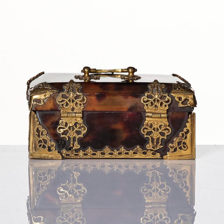 A baroque tortoise and gilt brass-mounted tobacco box, circa 1700.