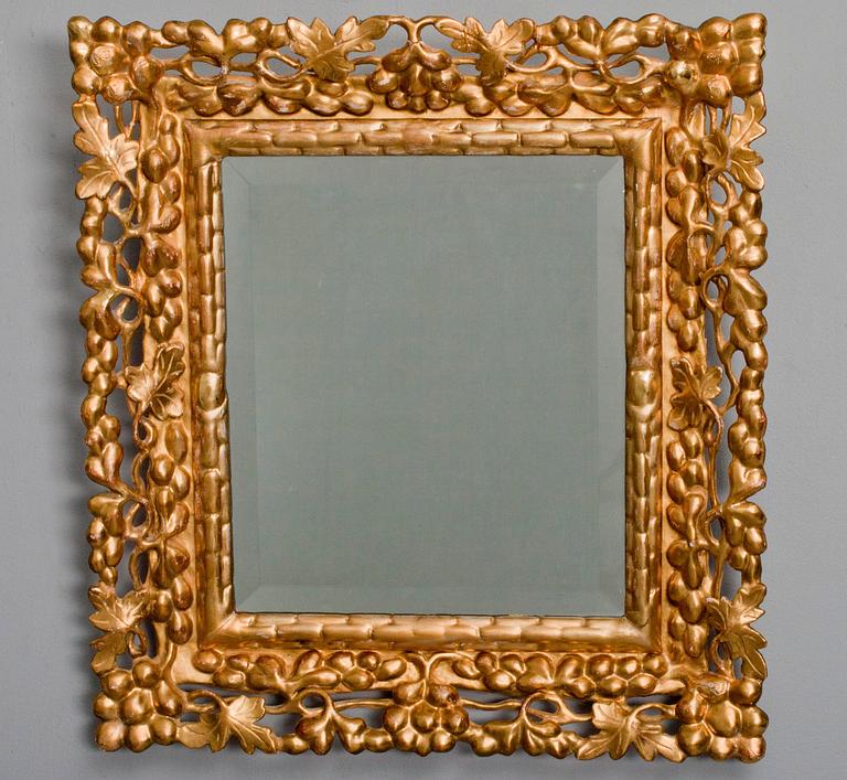 SPEGEL / RAM, förgylld, Ryssland ca 1900.