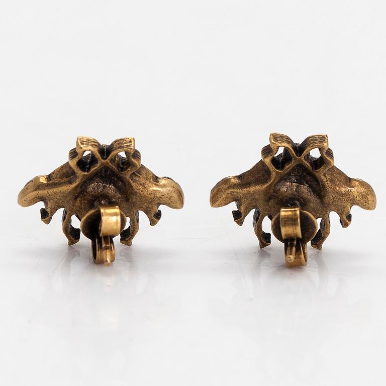 Gucci, a pair of bee earrings.