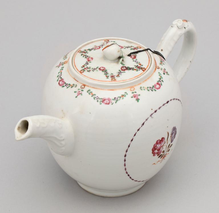 TEKANNA med LOCK, kompaniporslin. Qing dynastin, Qianlong (1736-95).