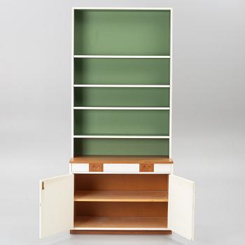 Josef Frank, A bookcase, model B2255, Firma Svenskt Tenn, before 1985.