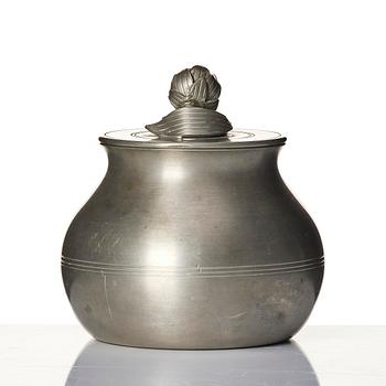 Firma Svenskt Tenn, a pewter bonbon dish with knob by Estrid Ericson, model "A 932", Stockholm, 1930.