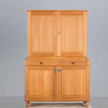 SKÅP, "Calmare Nyckel", Carl Malmsten, Åfors Möbelfabrik, 1900-talets andra hälft.